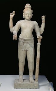 Vishnu in piedi